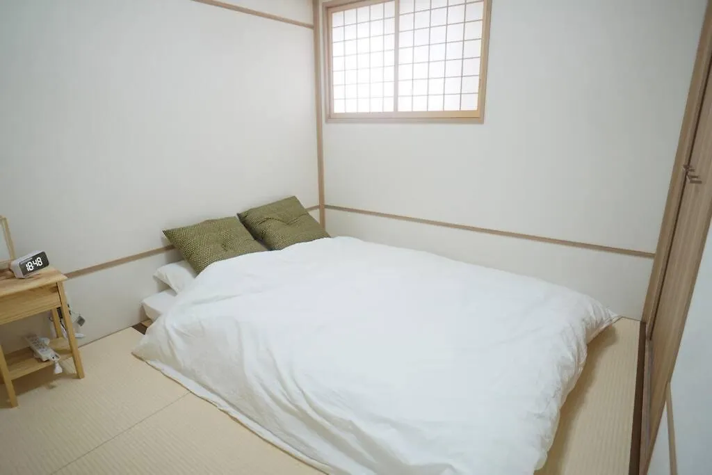 H2H心斎橋ビル Apartamento Osaca Japão